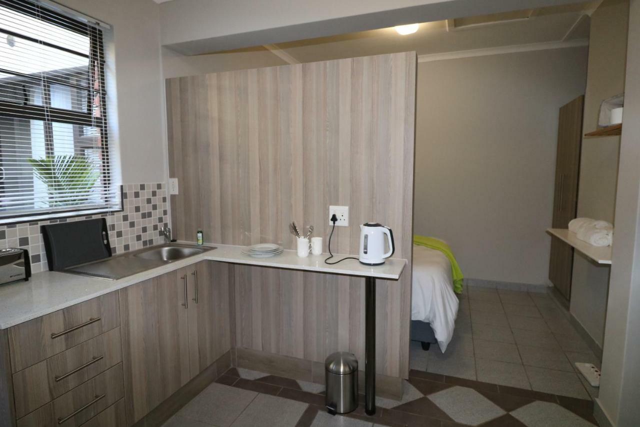 Farm View Guest House Източен Лондон Екстериор снимка