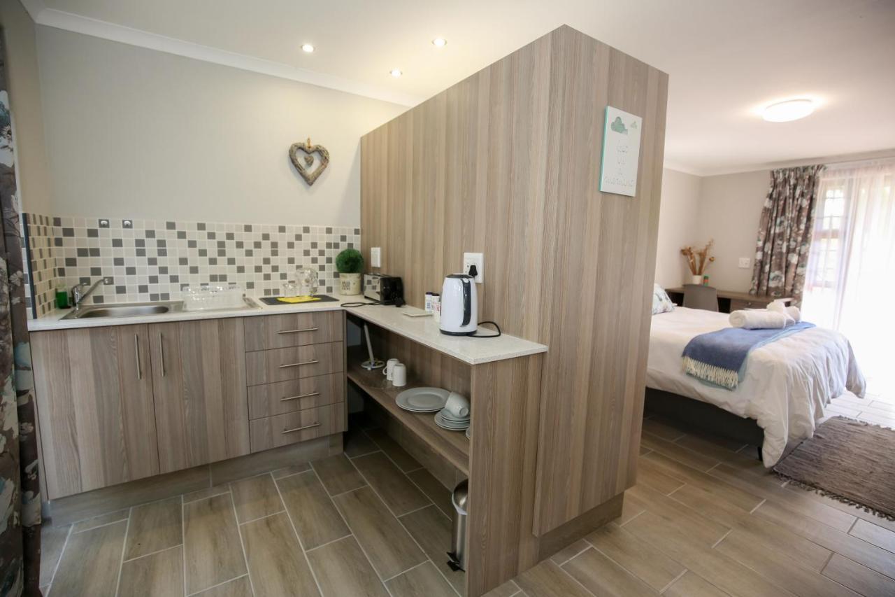 Farm View Guest House Източен Лондон Екстериор снимка